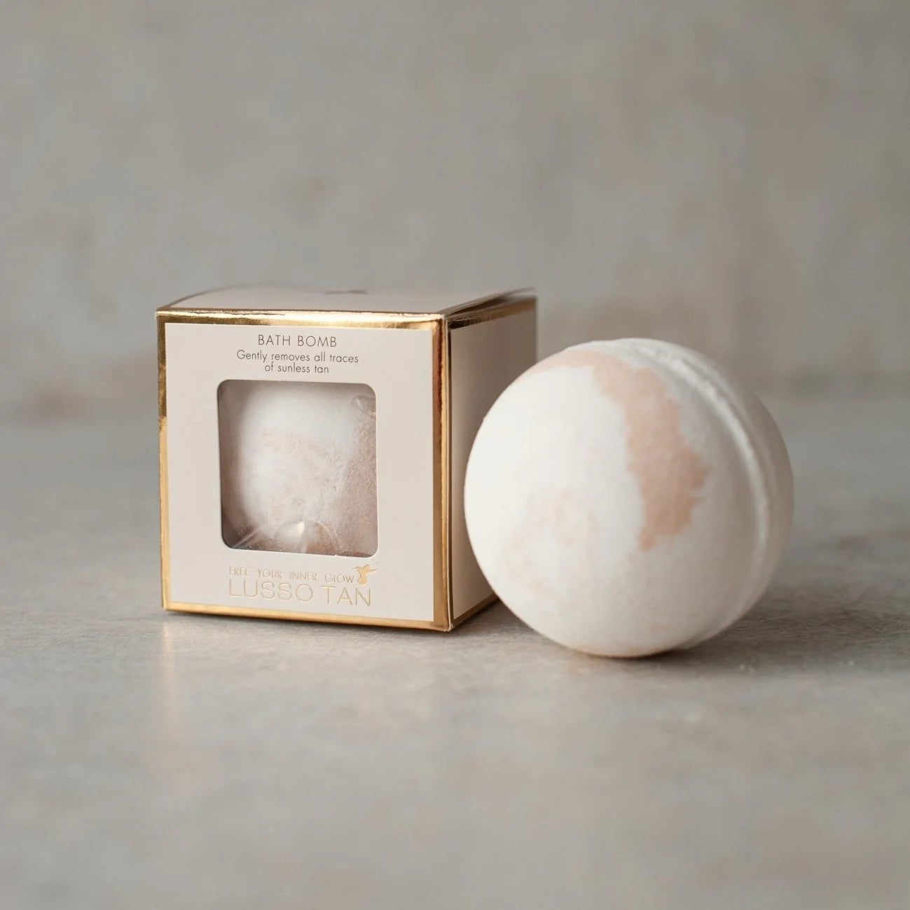 Lusso Original Tan Removing Bath Bomb